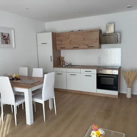 Tor Zum Schwarzwald Und In Schweiz * Klettgau